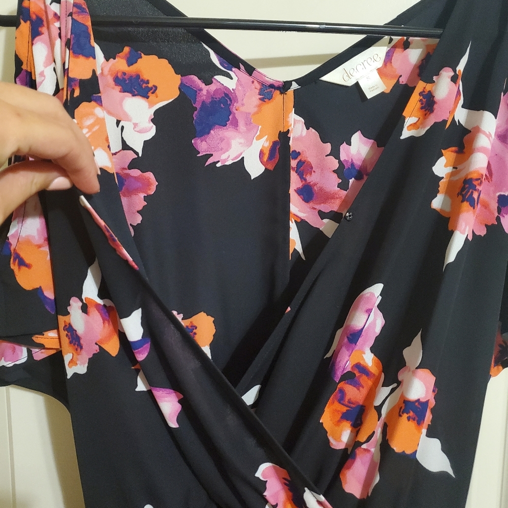 Romper - Picture 2 of 4